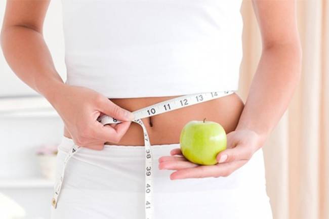 Why is it better to consult a dietitian for weight loss