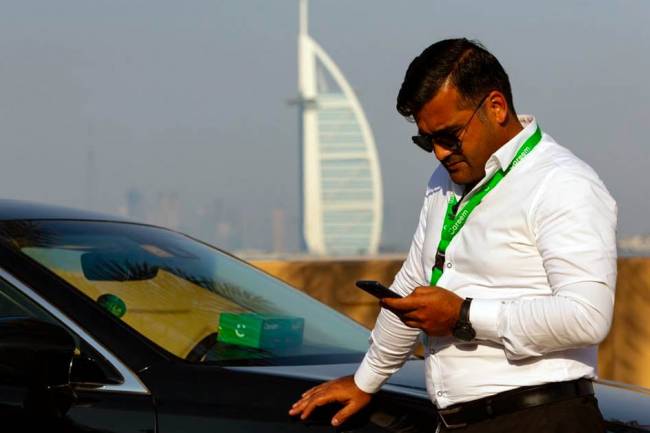 How To Become Car Driver In Dubai