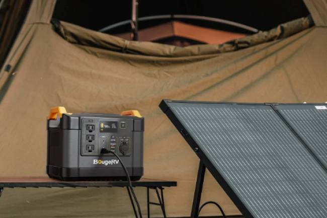 Choosing the Best RV Solar Panel Kit for Off-Grid Adventures